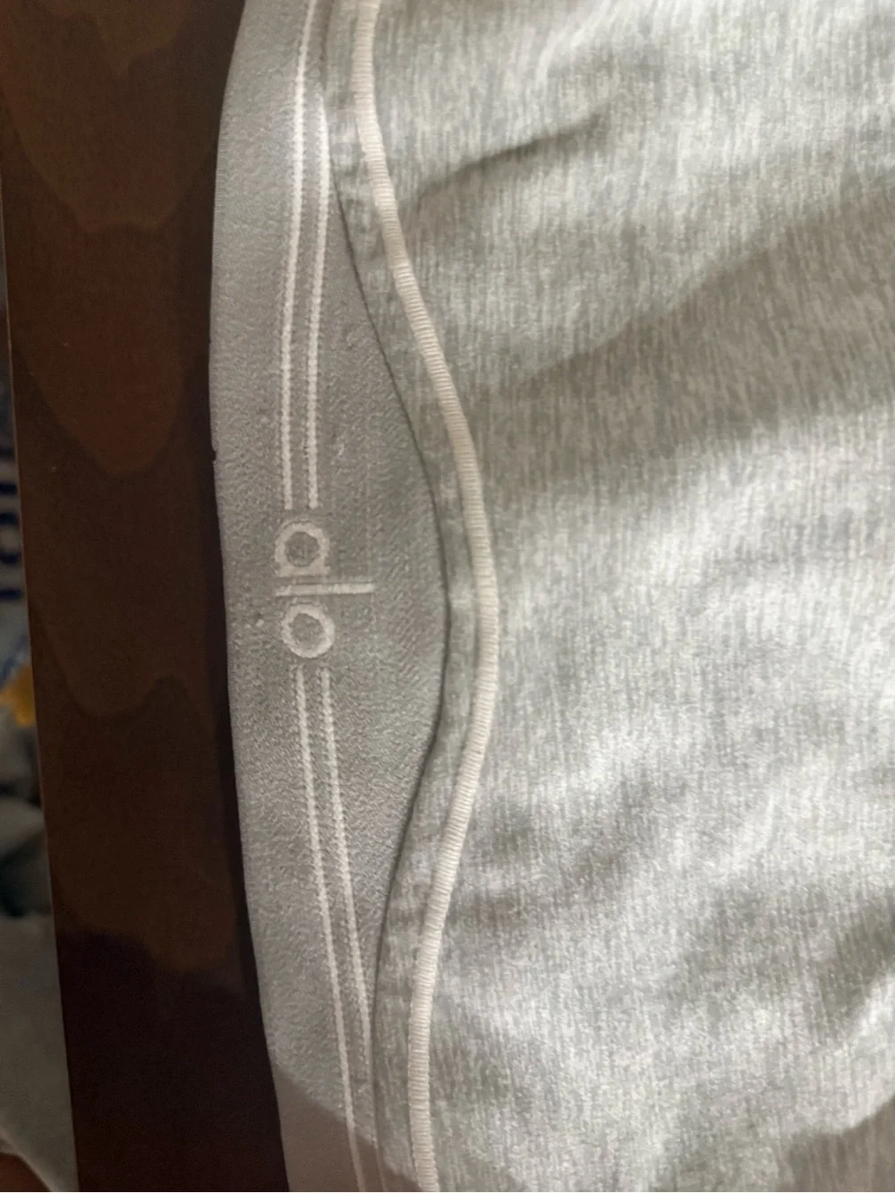 ALO Yoga soft stretch